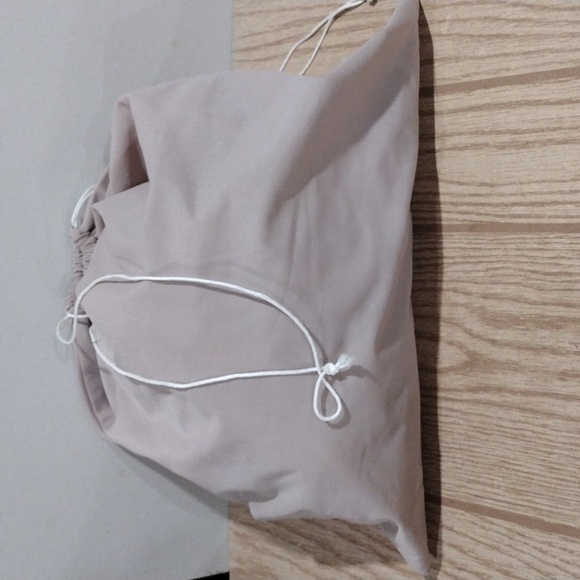 Good Condition Drawstring Protection Storage Dust Bag 17.5 x 17.5 inches - Picture 4 of 8